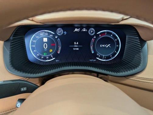 2023 Aston Martin DBX 707