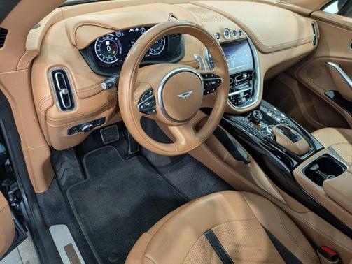 2023 Aston Martin DBX 707