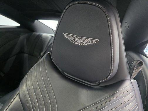 2019 Aston Martin DB11 V8