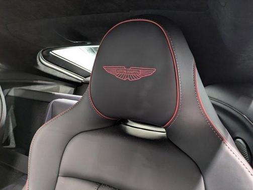 2025 Aston Martin Vantage Base