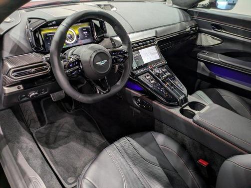 2025 Aston Martin Vantage Base