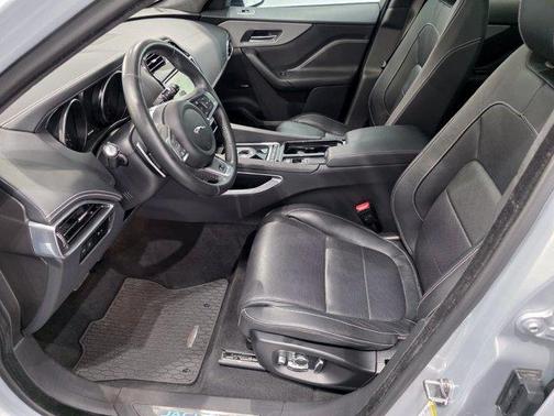 Indus Silver 2020 Jaguar F-PACE S
