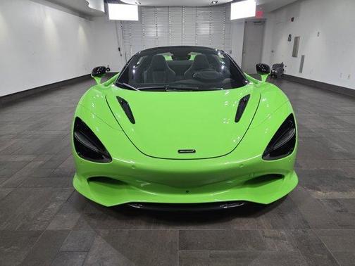 2025 McLaren 750S Base