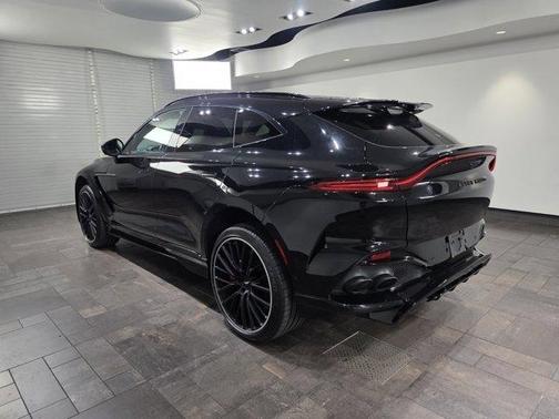 2023 Aston Martin DBX 707