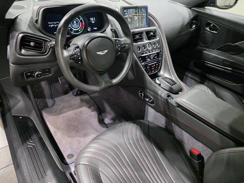 2020 Aston Martin DB11 V8