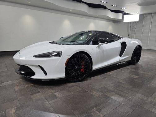 White 2023 McLaren GT Base