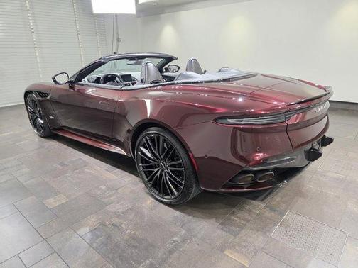 2020 Aston Martin DBS Superleggera Volante