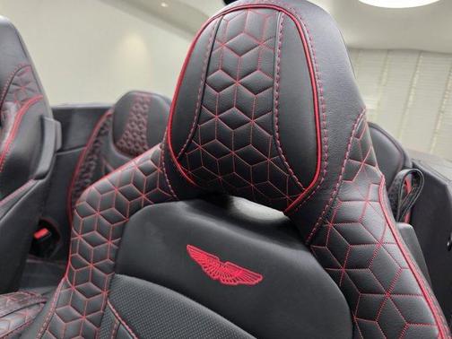 2020 Aston Martin DBS Superleggera Volante