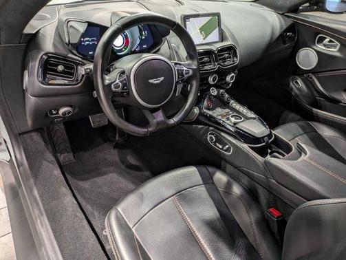 2019 Aston Martin Vantage Base
