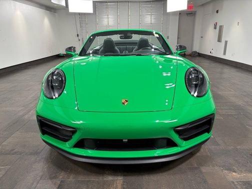 2022 Porsche 911 Carrera GTS