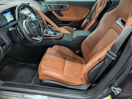 2022 Jaguar F-TYPE P450