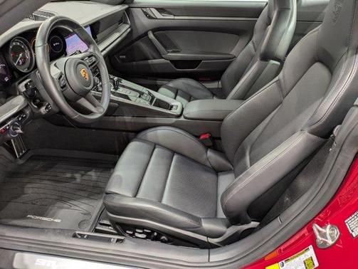 2020 Porsche 911 Carrera 4S