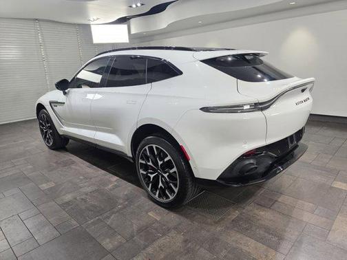 2021 Aston Martin DBX Base