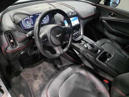 2021 Aston Martin DBX Base