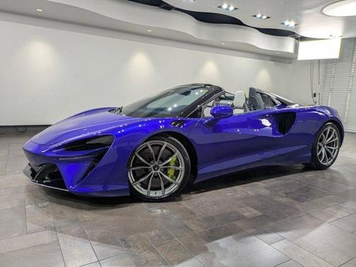 2025 McLaren Artura Vision