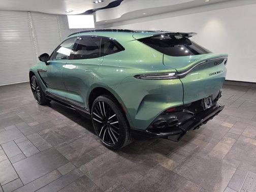 2023 Aston Martin DBX 707