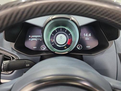 2023 Aston Martin Vantage Base