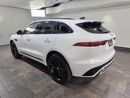 2026 Jaguar F-PACE P400 R-Dynamic S