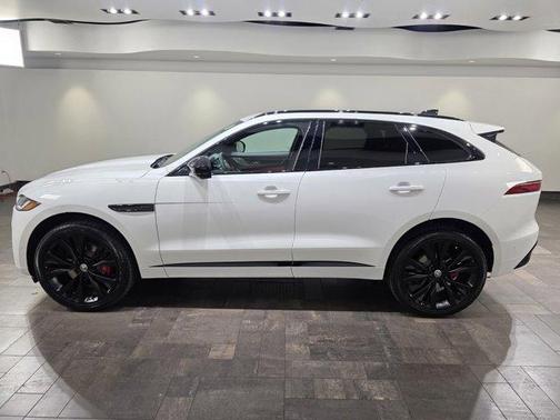 2026 Jaguar F-PACE P400 R-Dynamic S