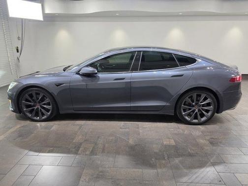 2020 Tesla Model S Long Range Plus