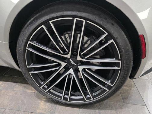 2025 Aston Martin DB12 Volante