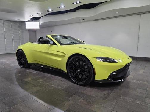 Lime 2023 Aston Martin Vantage