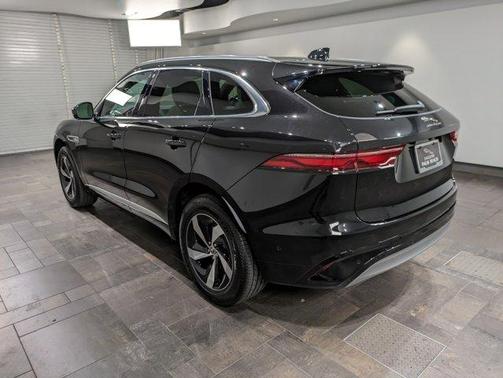 2025 Jaguar F-PACE P250 R-Dynamic S