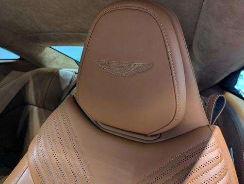 2018 Aston Martin DB11 V12