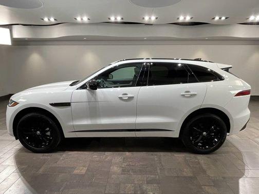 2025 Jaguar F-PACE P250 R-Dynamic S