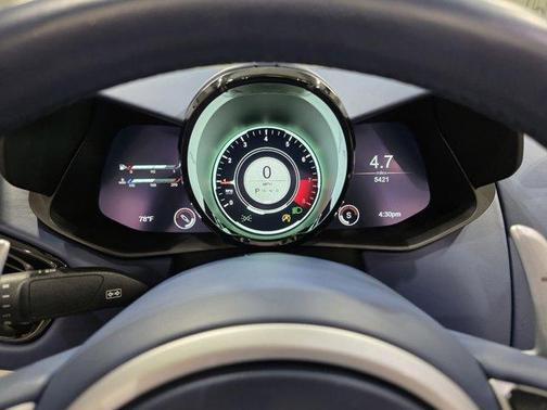 2022 Aston Martin Vantage 