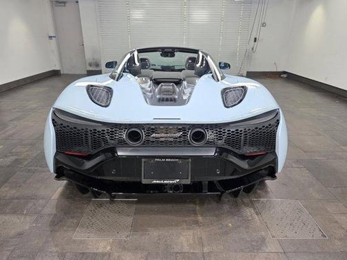 2025 McLaren Artura TechLux