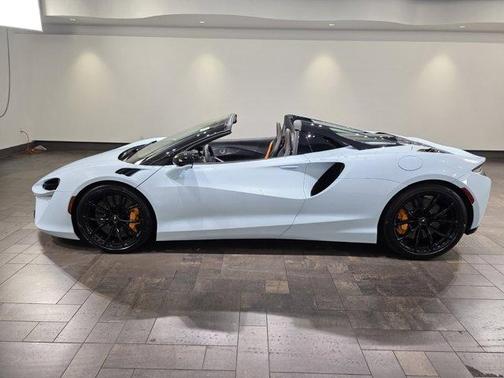 2025 McLaren Artura TechLux