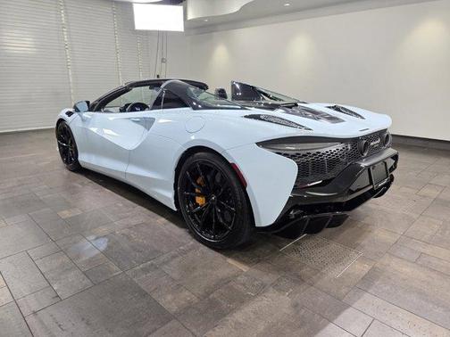 2025 McLaren Artura TechLux
