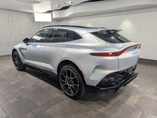 2024 Aston Martin DBX 707