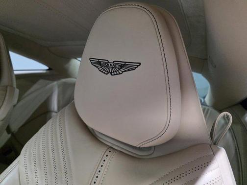 2023 Aston Martin DB11 V8