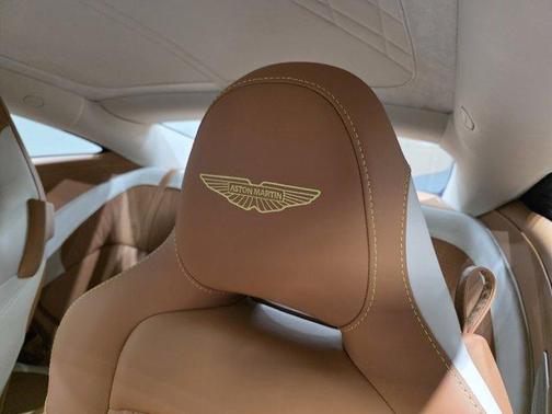 2024 Aston Martin DB12 Base