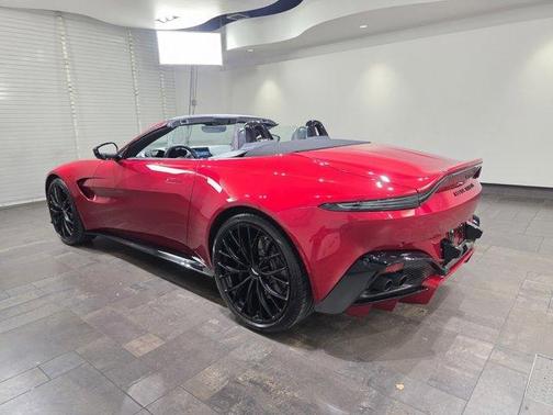 2023 Aston Martin Vantage Base