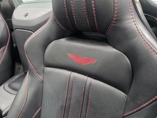 2023 Aston Martin Vantage Base
