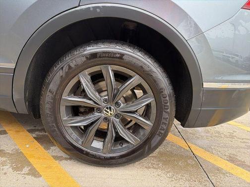 2024 Volkswagen Tiguan 2.0T SE 4MOTION
