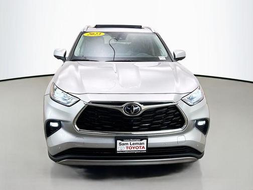2023 Toyota Highlander Platinum