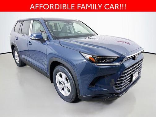 2025 Toyota Highlander LE