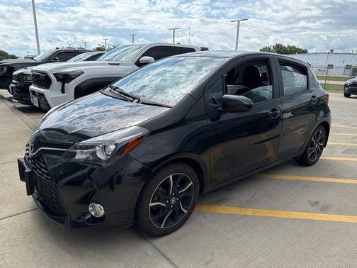 2017 Toyota Yaris L