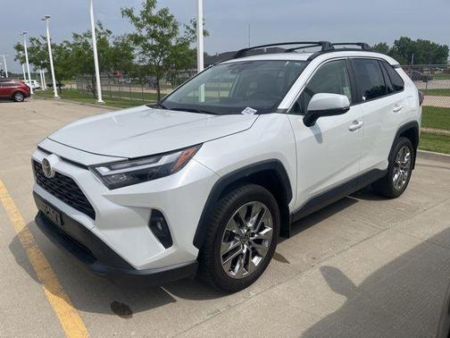2023 Toyota RAV4 XLE Premium