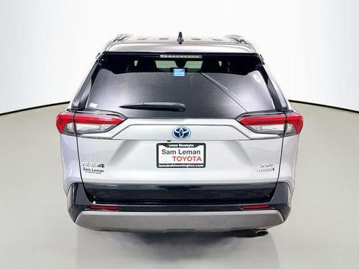2021 Toyota RAV4 Hybrid SE