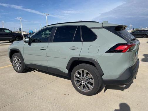 2023 Toyota RAV4 XLE Premium