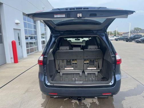 2015 Toyota Sienna XLE