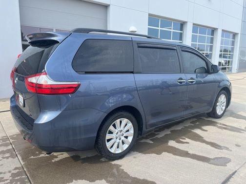 2015 Toyota Sienna XLE