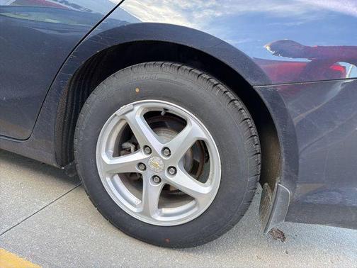 2017 Chevrolet Malibu 1LS