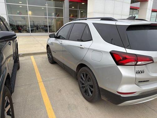 2022 Chevrolet Equinox FWD RS