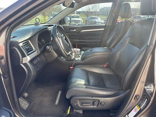 Predawn Gray Mica 2019 Toyota Highlander XLE